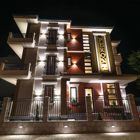 Hotel Peroni كورتشي المظهر الخارجي الصورة