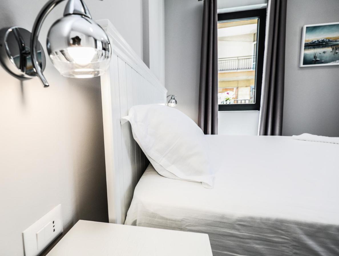 Hotel Peroni كورتشي المظهر الخارجي الصورة