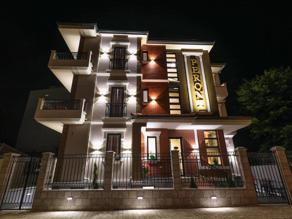 Hotel Peroni كورتشي المظهر الخارجي الصورة